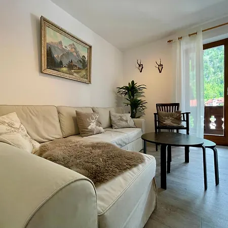 Almblick Apartamento *